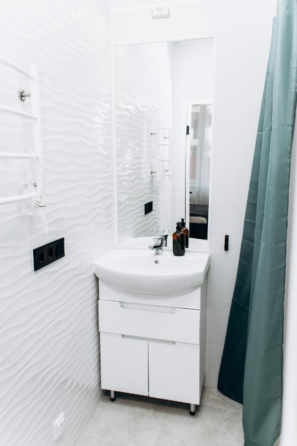 Resa Apart - Нові Smart-Квартири Біля Річки Úzhgorod Exterior foto